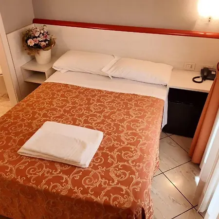 Brianza Hotel 3*