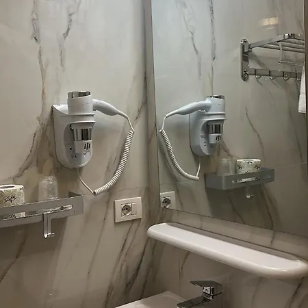 Hotel Brianza 3*