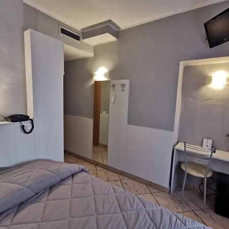Brianza Hotel 3*